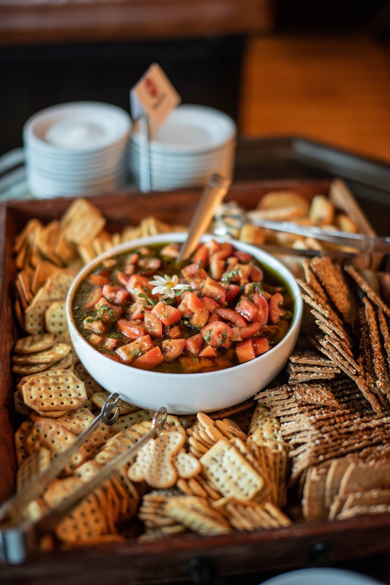 dip with assorted crackers